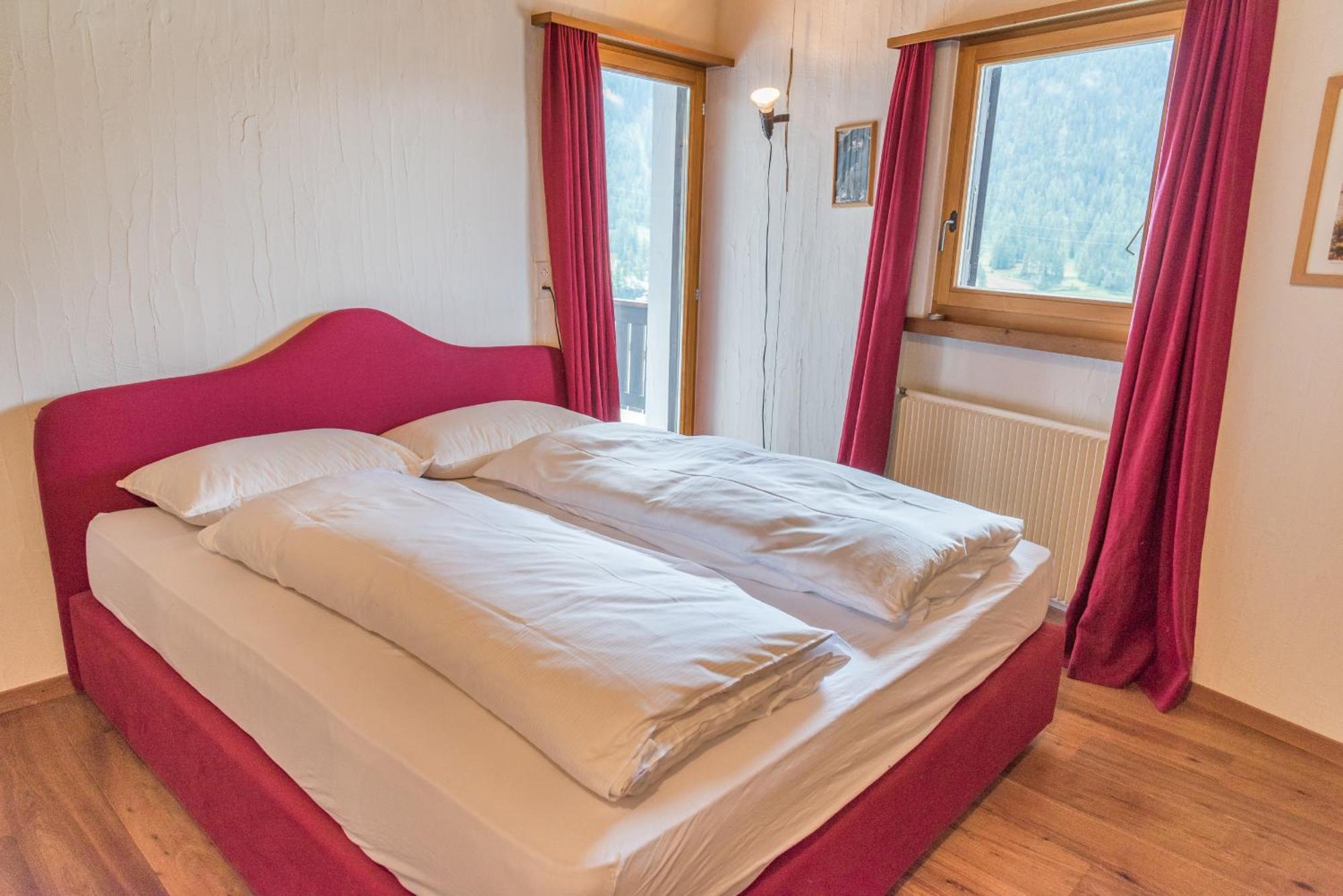 Chesa Seja - Zuoz Appartement Buitenkant foto