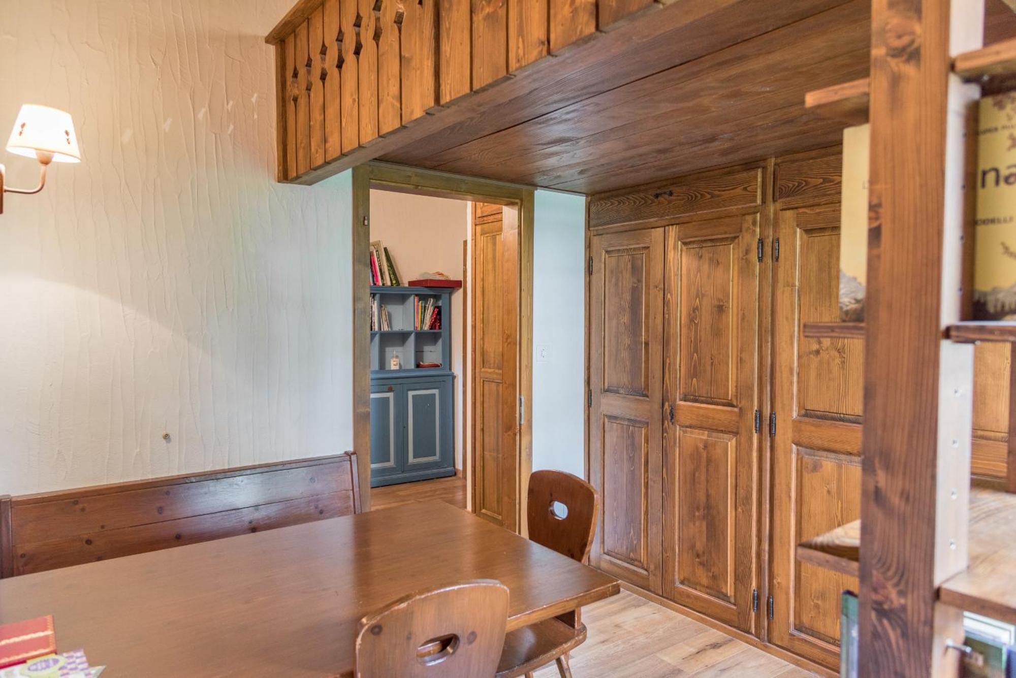 Chesa Seja - Zuoz Appartement Buitenkant foto