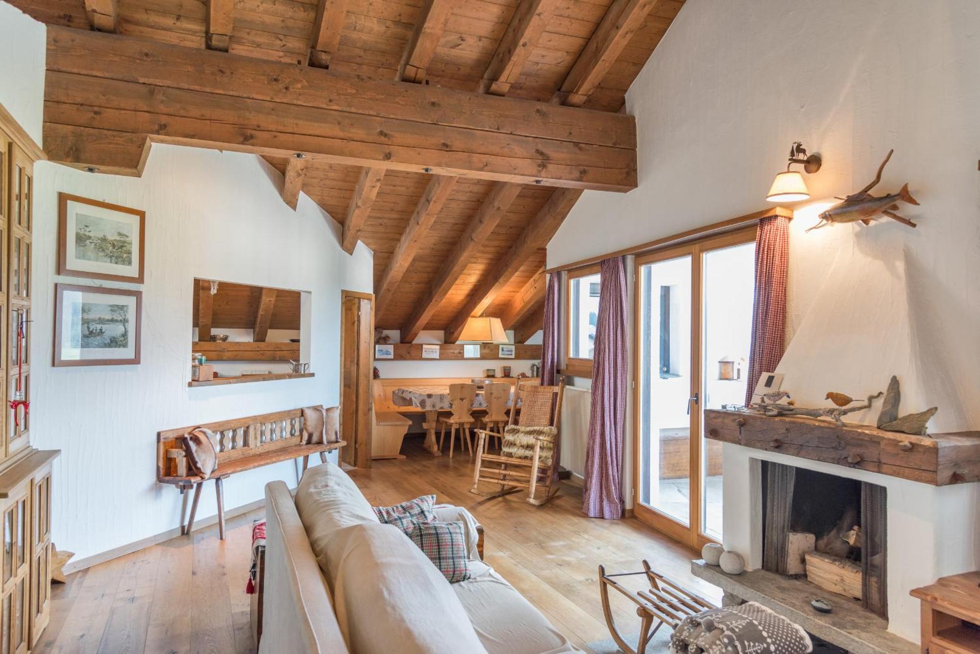 Chesa Seja - Zuoz Appartement Buitenkant foto
